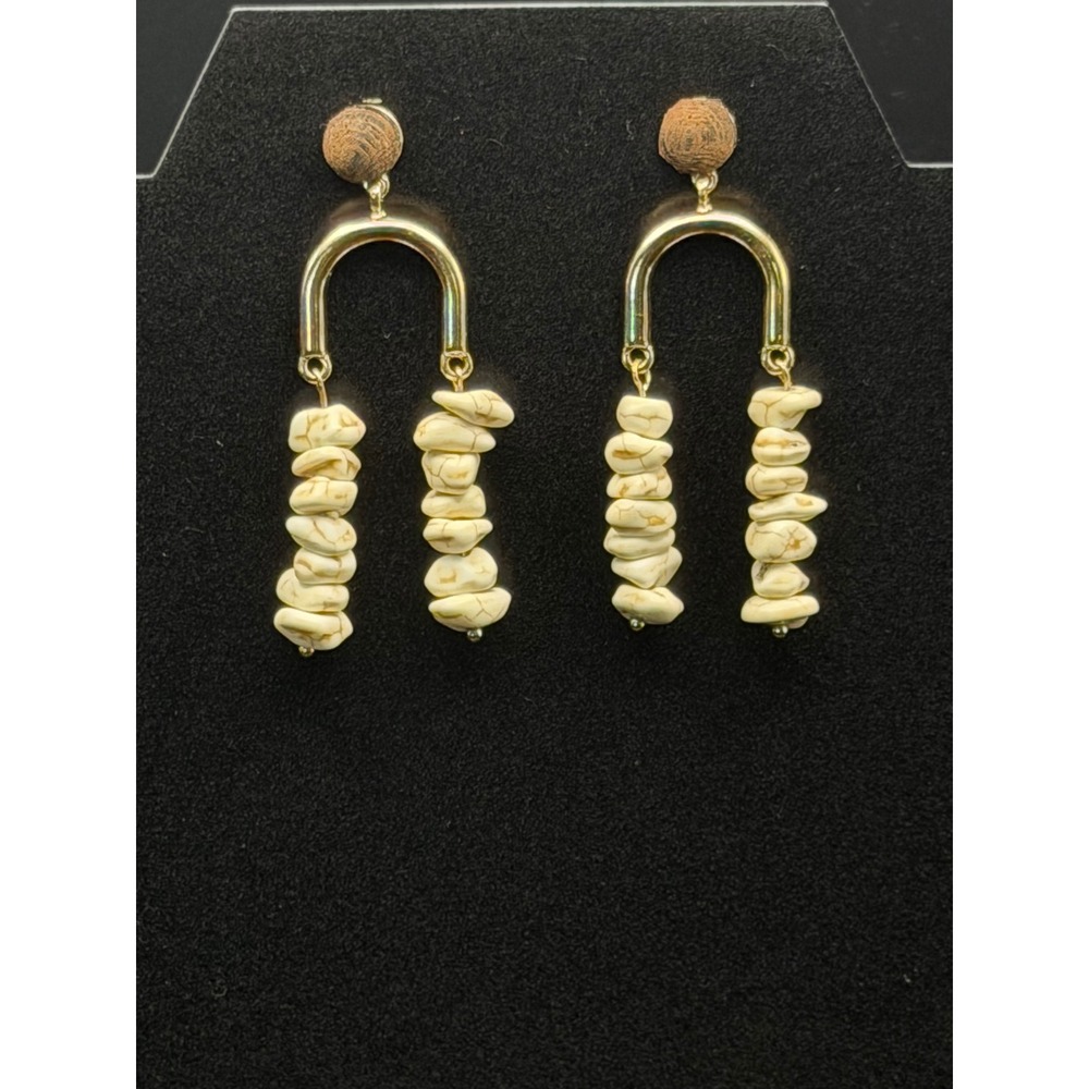 Boho Gold Tone U-Shape Drop Earrings Cream Stone Chip Dangle w/Post Back